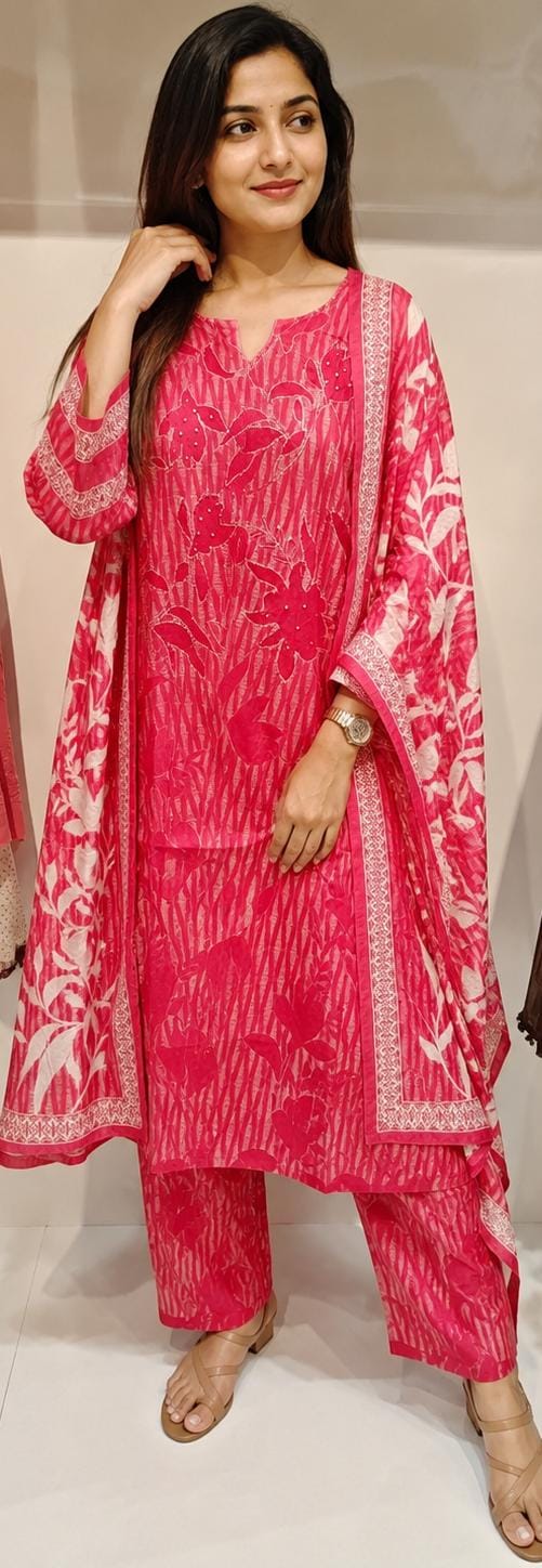 Pink Bloom Printed Kurta Set with Dupatta.